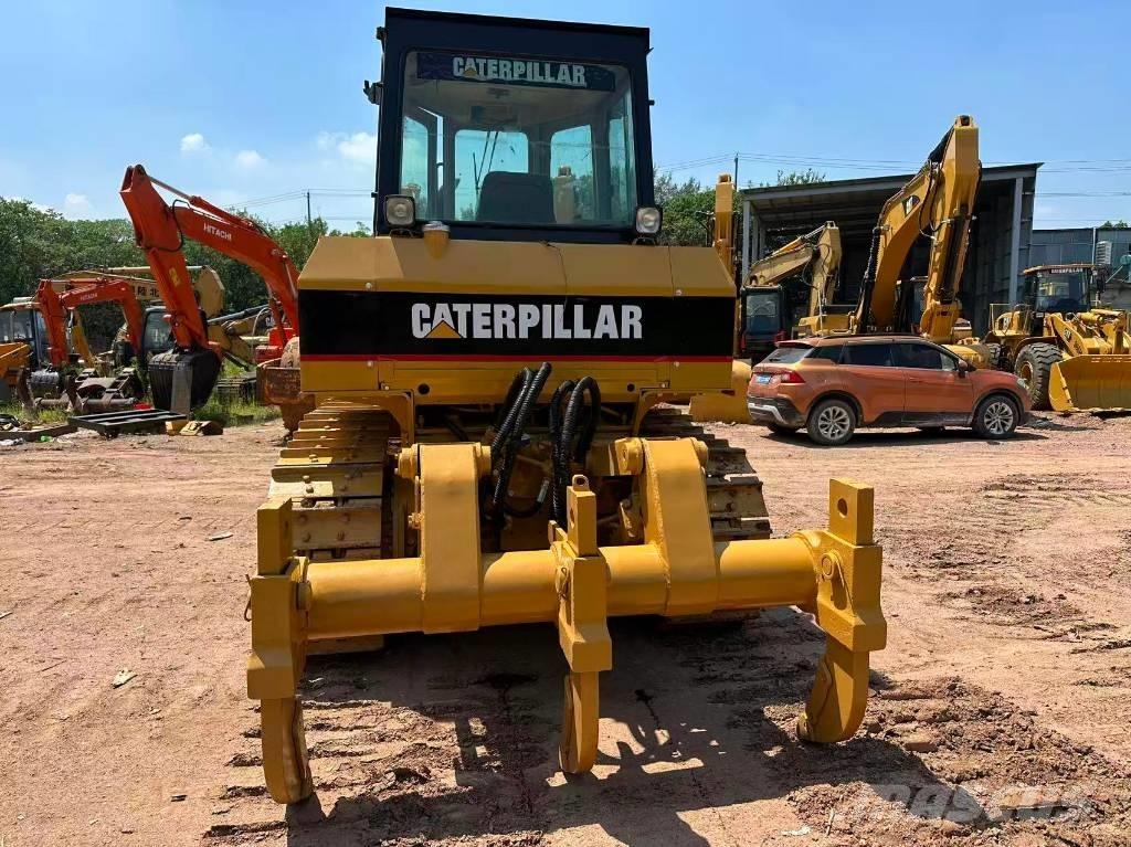CAT D 6 G Buldozer sobre oruga