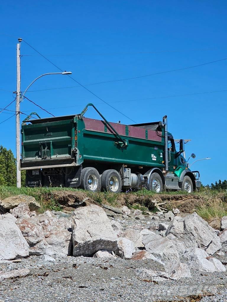 Peterbilt 567 Bañeras basculantes usadas