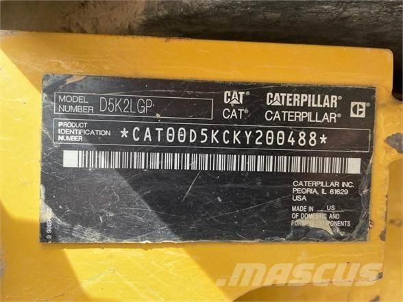 CAT D5K2 LGP Buldozer sobre oruga