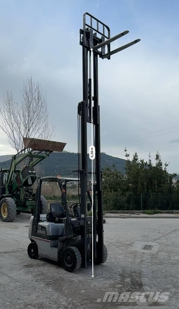 Nissan FD01 A 15 Q Camiones diesel