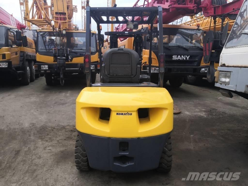 Komatsu 30 Camiones diesel