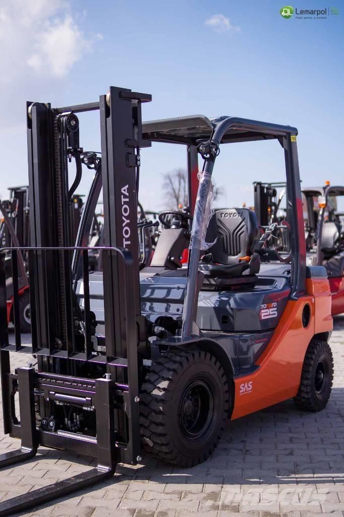 Toyota 02-8 FG F 25 Camiones LPG