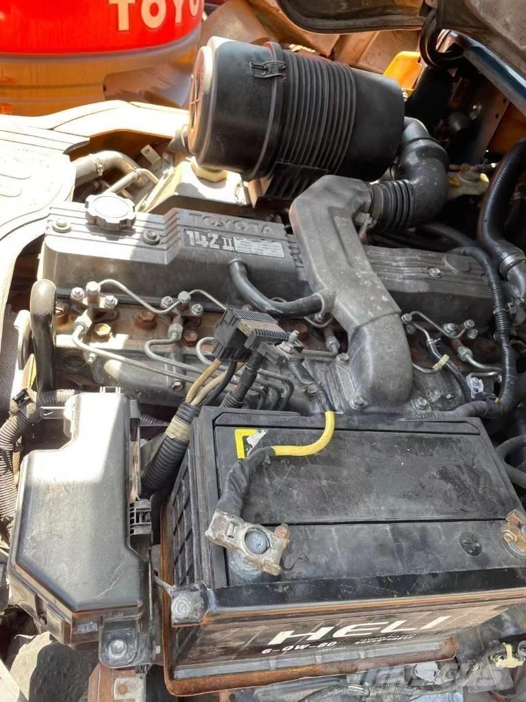 Toyota 5 ton Camiones diesel