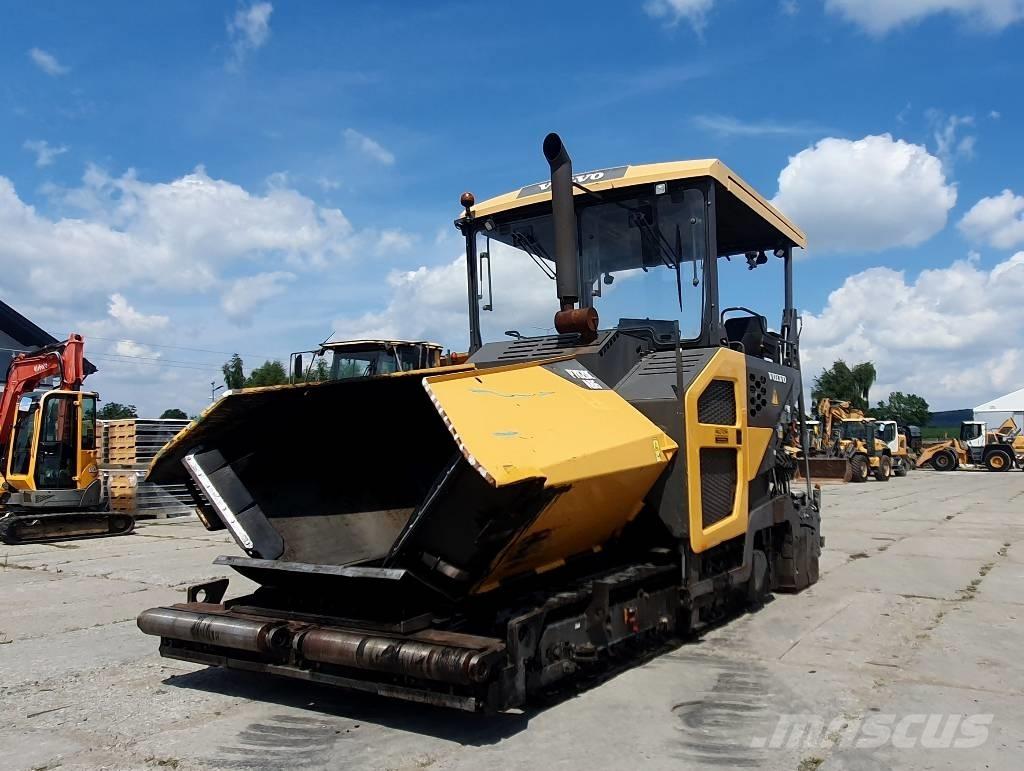 Volvo P 7820C Asfaltadoras