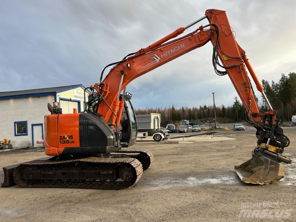 Hitachi ZX135US-5B Excavadoras sobre orugas