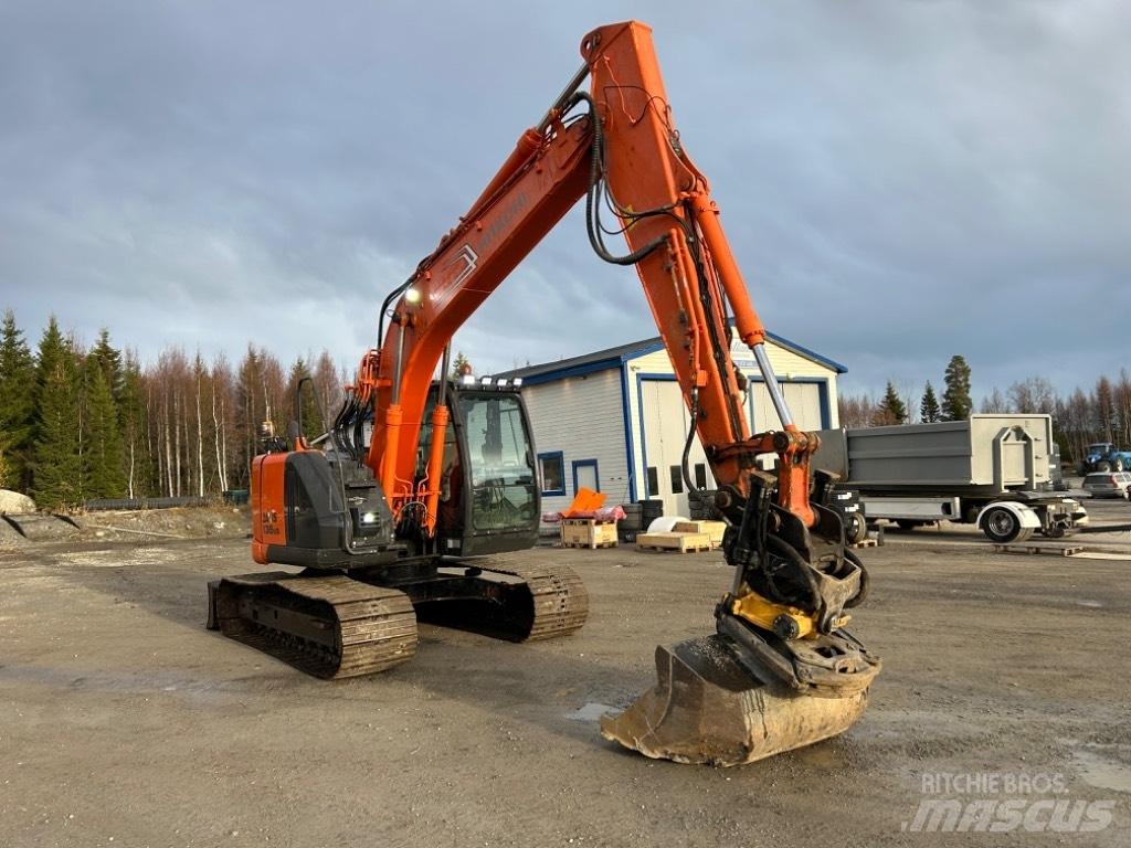 Hitachi ZX135US-5B Excavadoras sobre orugas