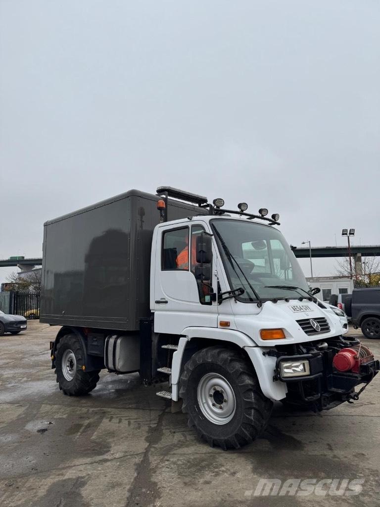 Unimog U300 Maquinarias para servicios públicos