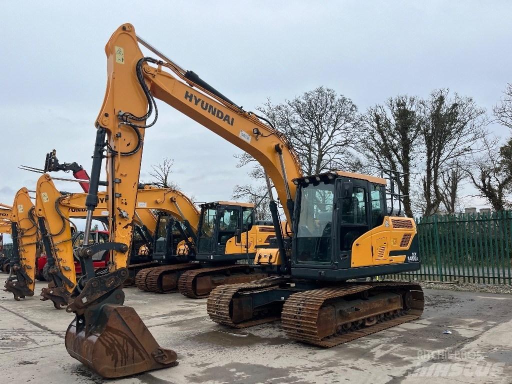 Hyundai HX140LC Excavadoras sobre orugas