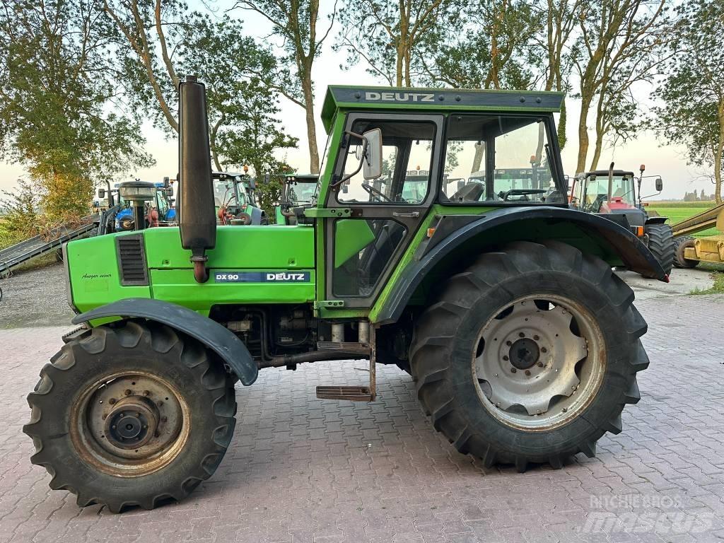 Deutz DX90 Tractores