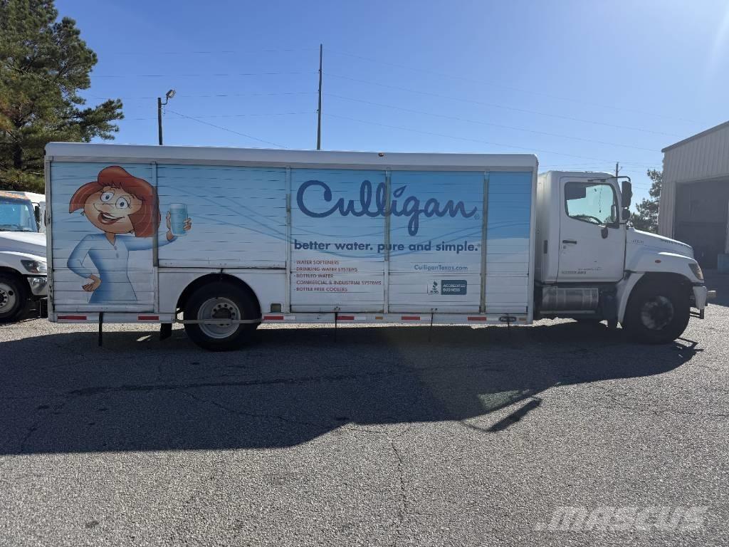 Hino 338 Camiones de reparto de bebidas