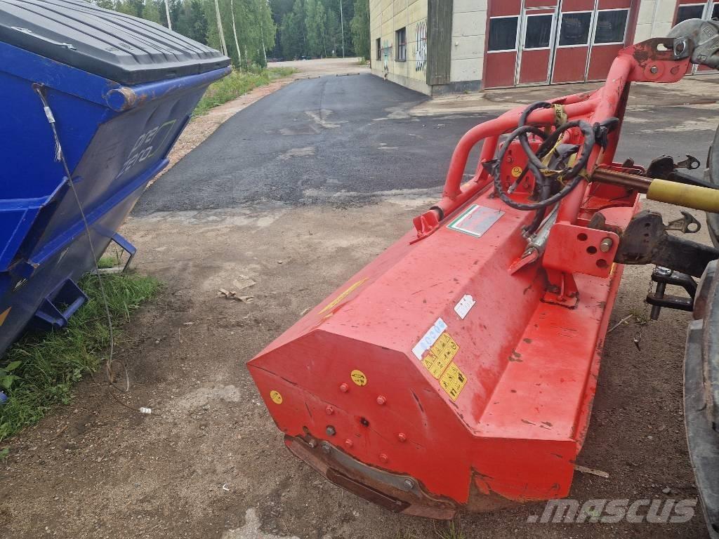 Dragone VL240 Segadoras y cortadoras de hojas para pasto