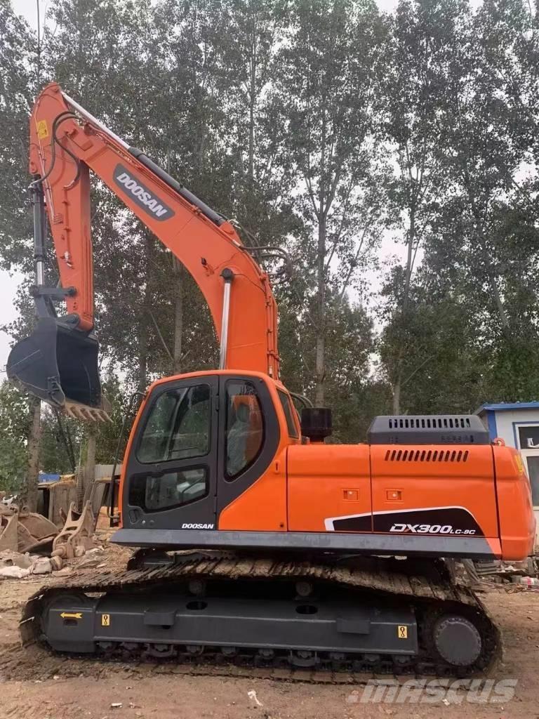 Doosan DX300LC-9C Excavadoras sobre orugas