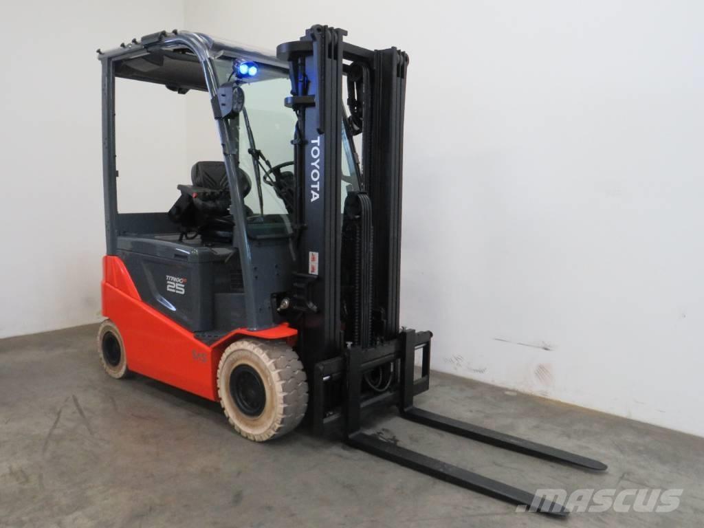 Toyota 8 FBMKT 25 Carretillas de horquilla eléctrica