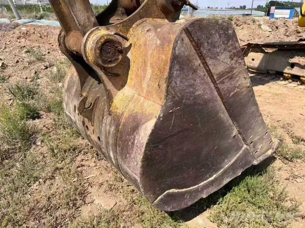 Komatsu PC 220-8MO Excavadoras sobre orugas