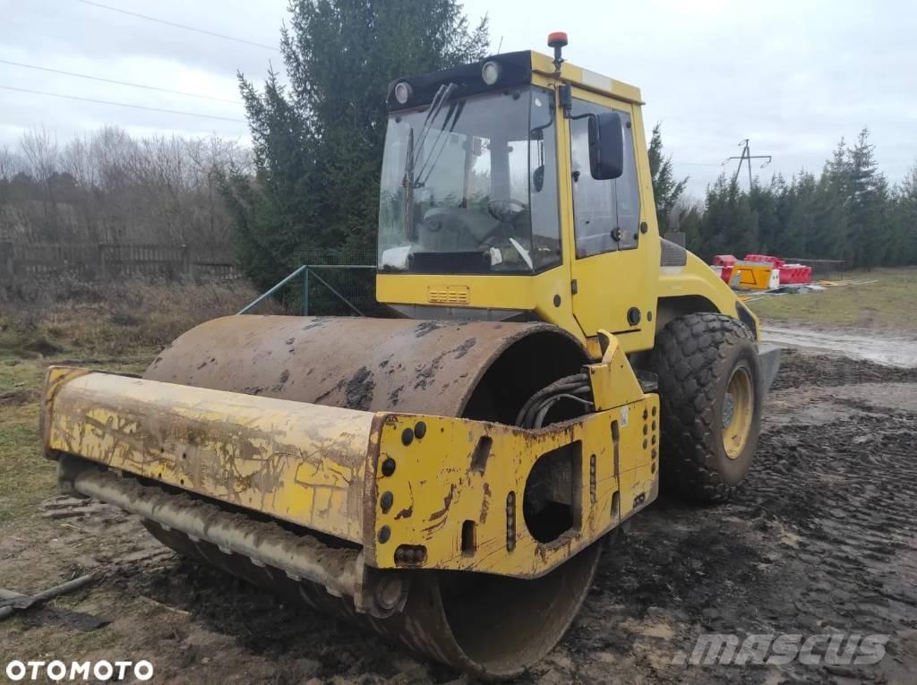 Bomag BW 213 D H-4 Rodillos de un solo tambor