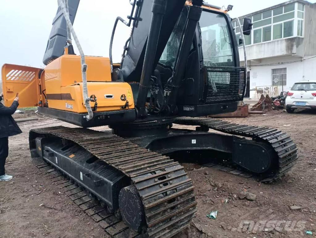 Hyundai 220LC-9S Excavadoras sobre orugas