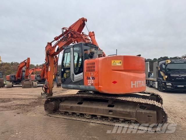 Hitachi ZX 225 US LC Excavadoras sobre orugas