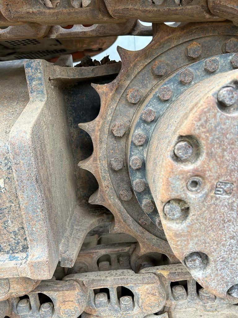 Hitachi ZX 225 US LC Excavadoras sobre orugas