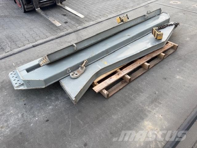 CAT 740 TAILGATE Camiones articulados