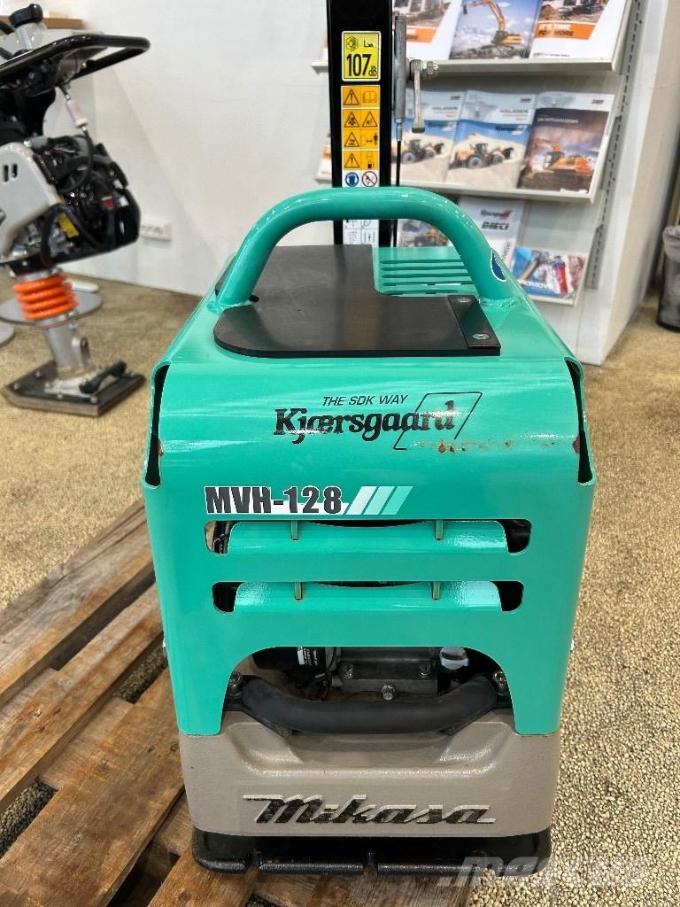 Mikasa MVH 128GH Placas compactadoras