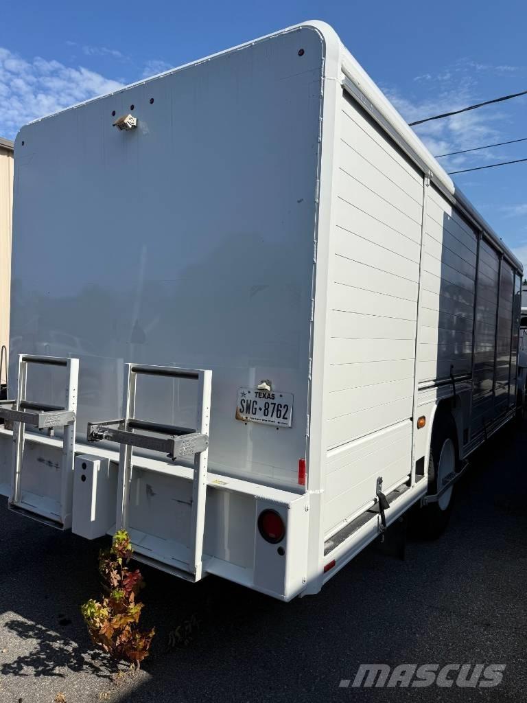 Hino 338 Camiones de reparto de bebidas