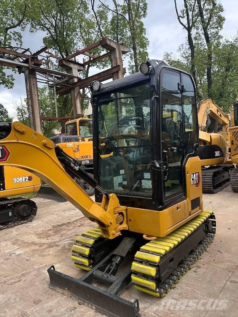 CAT 302 Miniexcavadoras