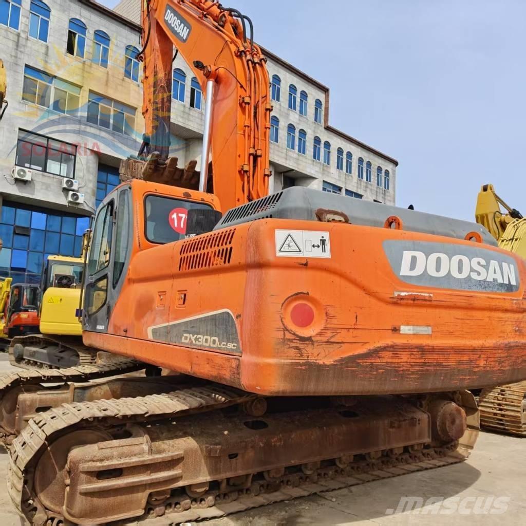 Doosan DX 300 LC Excavadoras sobre orugas