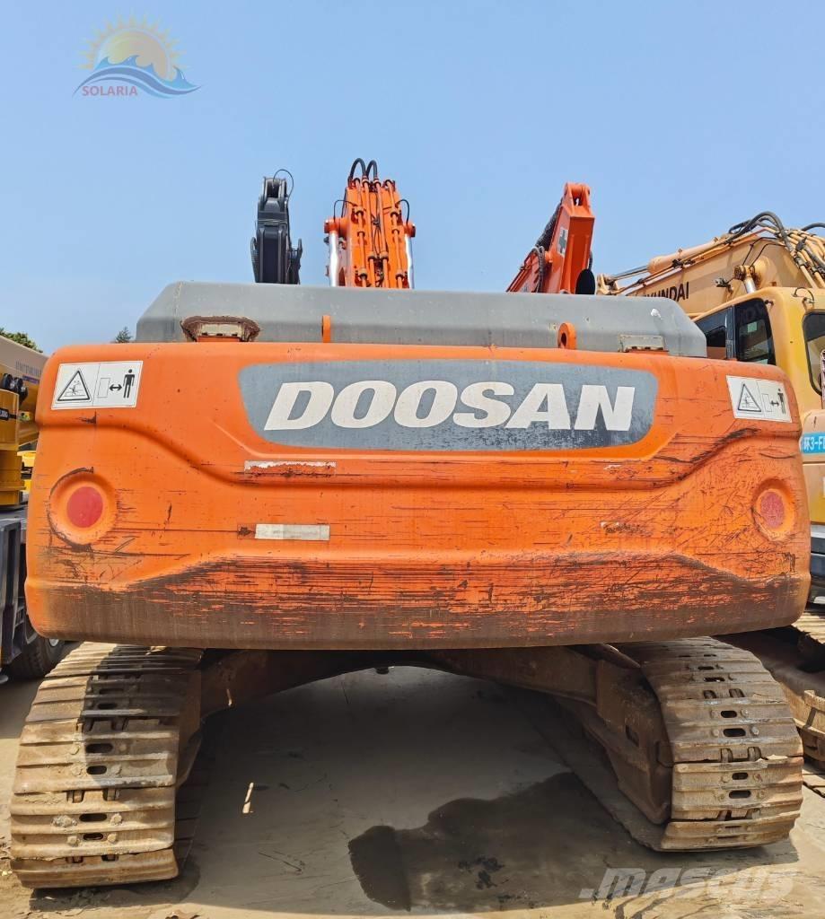 Doosan DX 300 LC Excavadoras sobre orugas