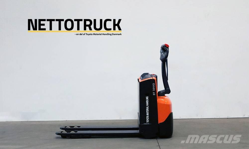 Toyota LWE 140 Montacargas de baja elevación