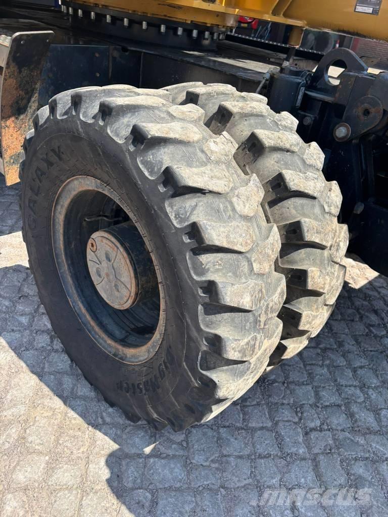 CAT M 313 D Excavadoras de ruedas