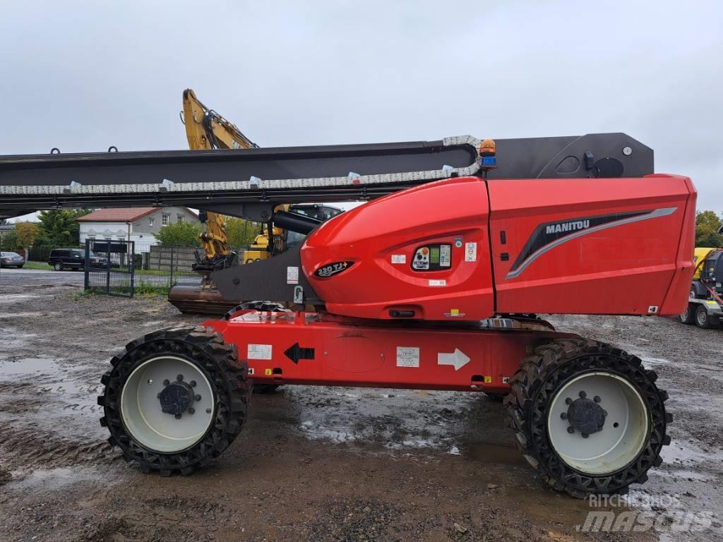 Manitou 220TJ Plataformas con brazo de elevación telescópico