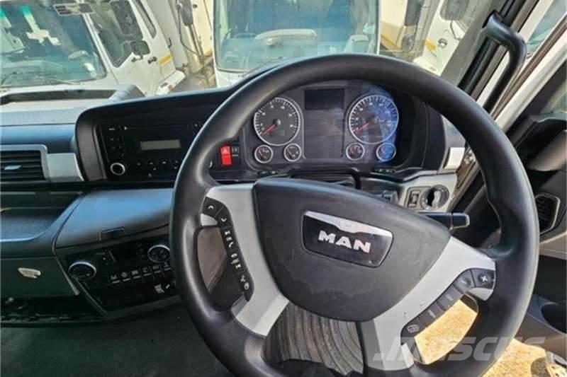 MAN 26 SERIES Otros camiones