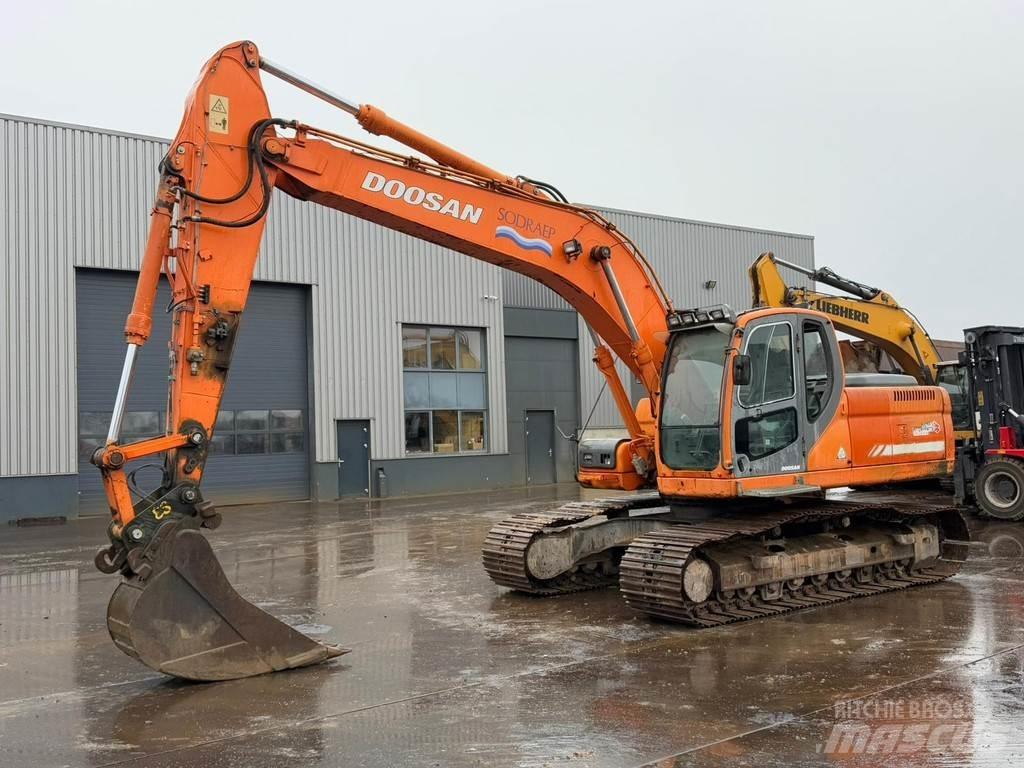 Doosan DX225LC Excavadoras especiales