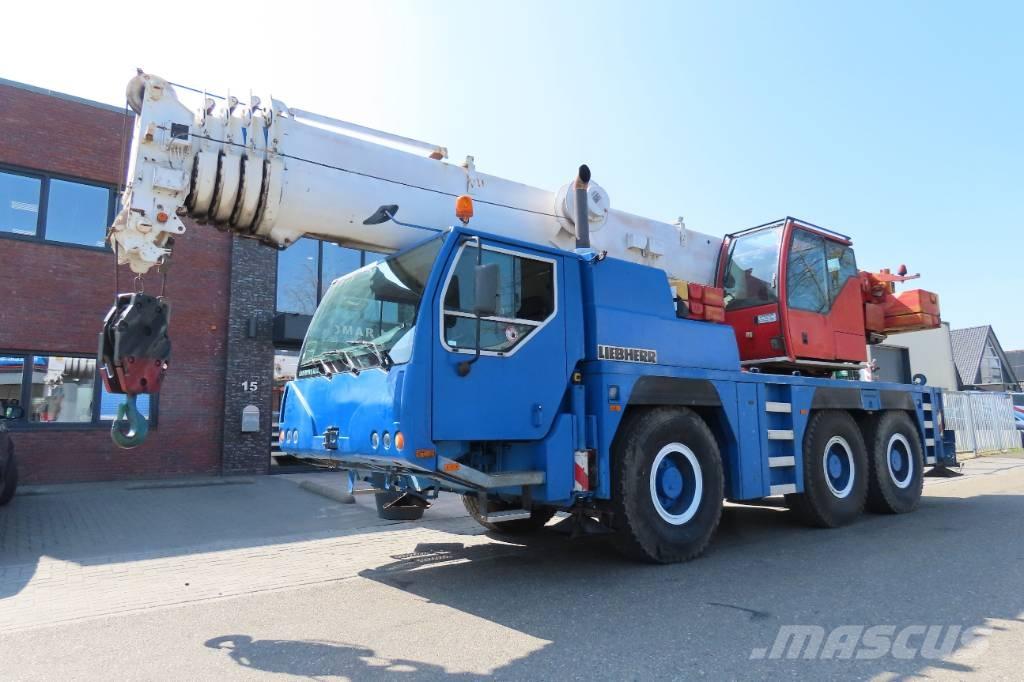 Liebherr LTM 1055-1 Grúas todo terreno