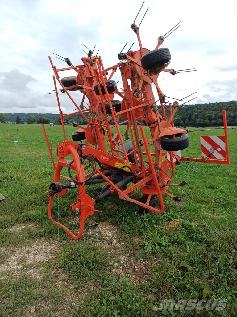 Kuhn GF 8702 Rastrilladoras y rastrilladoras giratorias