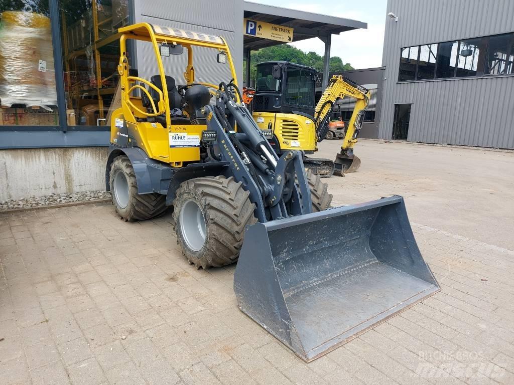 Eurotrac W12 Cargadoras sobre ruedas