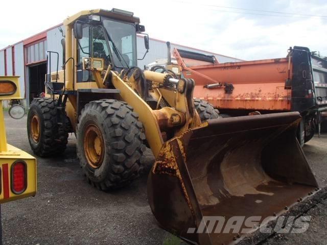Komatsu WA 380-1L Cargadoras sobre ruedas