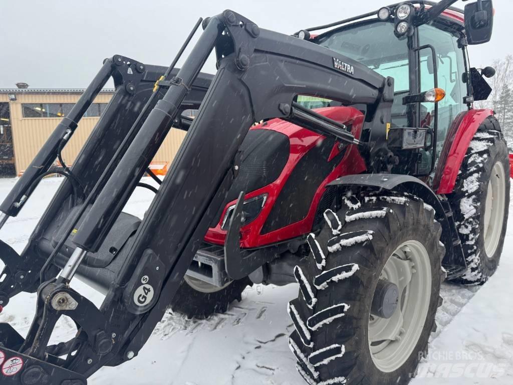 Valtra A 104 Tractores