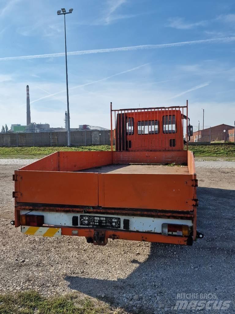 Iveco Eurocargo Camiones de cama baja