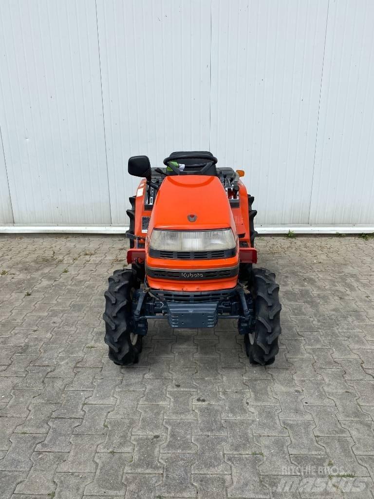 Kubota A14 Tractores compactos