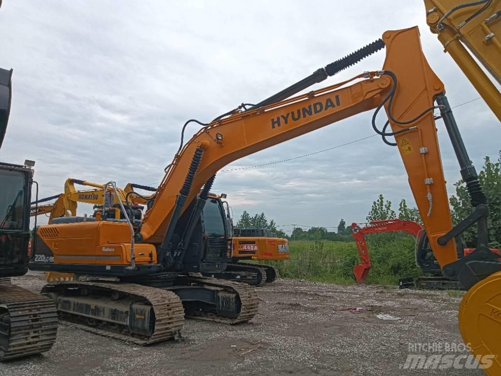 Hyundai 220LC-9S Excavadoras sobre orugas