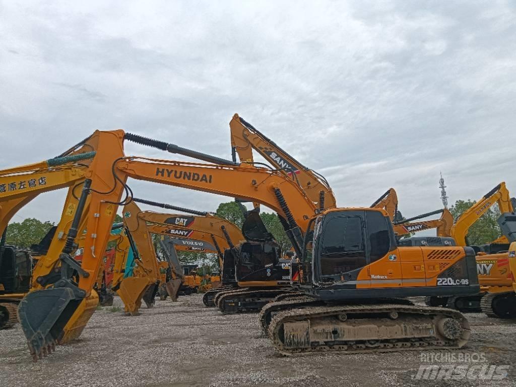 Hyundai 220LC-9S Excavadoras sobre orugas