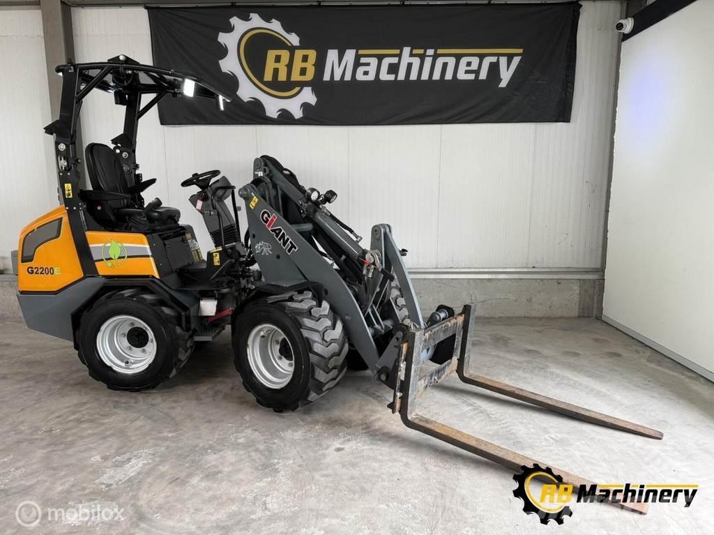 GiANT G2200E Cargadoras sobre ruedas
