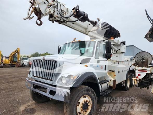 Altec D3060BTR Plataformas sobre camión