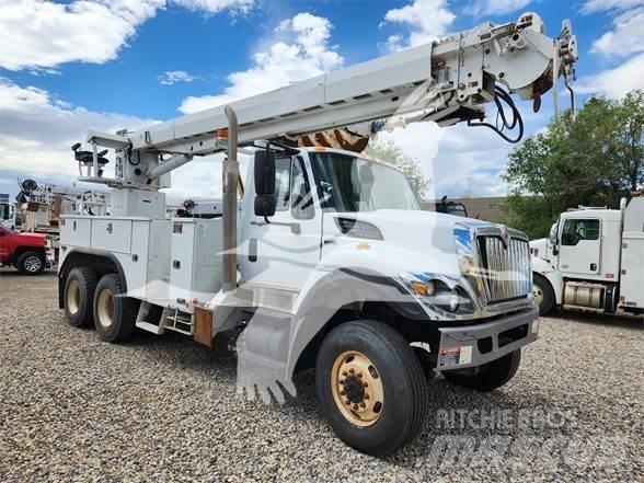 Altec D3060BTR Plataformas sobre camión