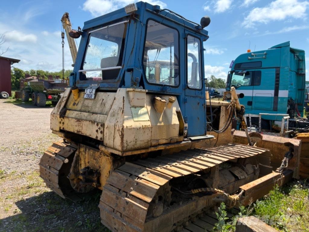 Komatsu D 41 P-3 Buldozer sobre oruga