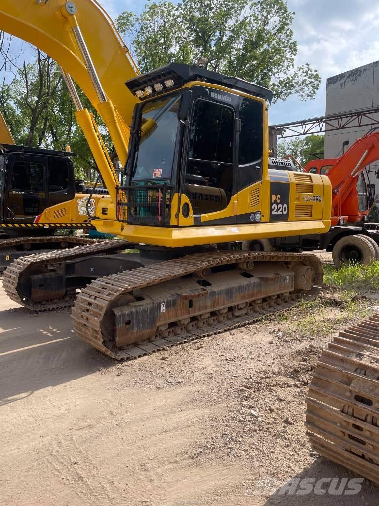 Komatsu P C220-8 Excavadoras sobre orugas