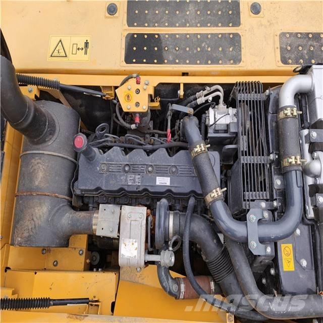 Komatsu P C220-8 Excavadoras sobre orugas