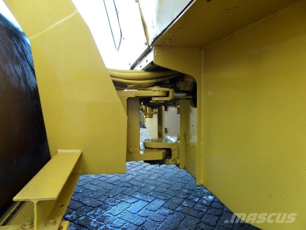 Bomag BW 211 AD Rodillos de un solo tambor