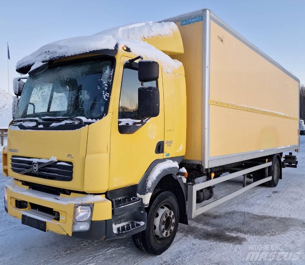 Volvo FL240 skåpbil Camiones con caja de remolque